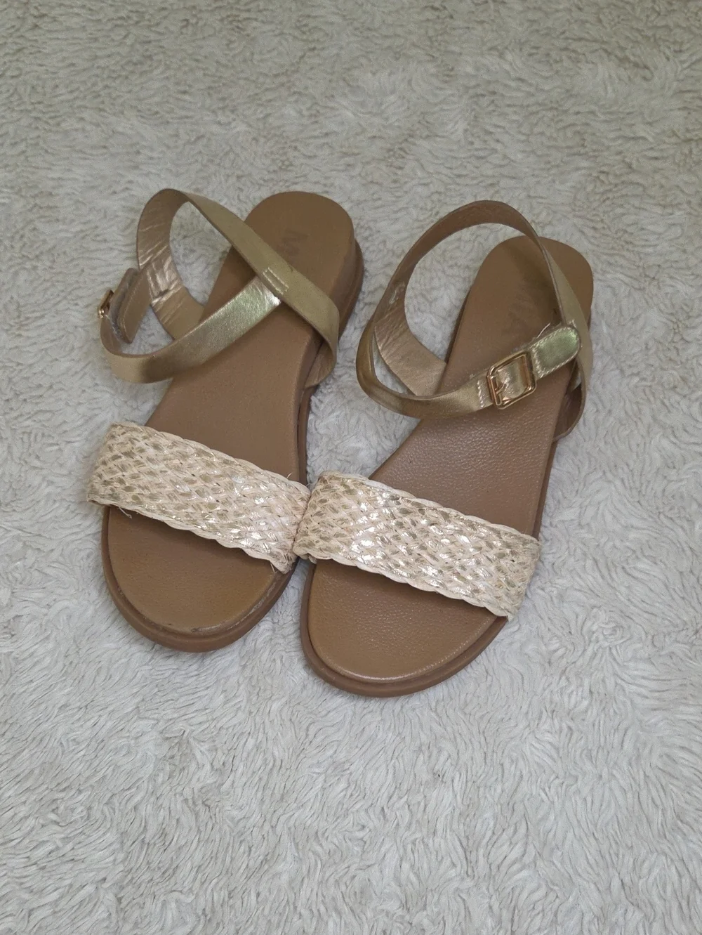 Girls Mia Sandals Sz 4